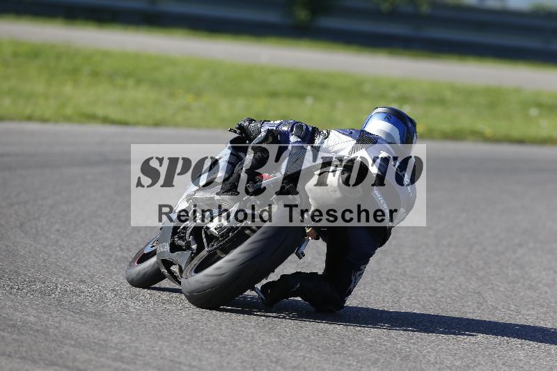 /Archiv-2025/55 20.09.2025 Speer Racing ADR/Gruppe gruen/backside